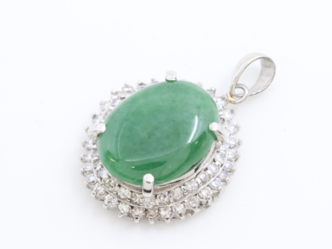 ヒスイ PT900 ダイヤ トップ 6.75ct D1.00ct